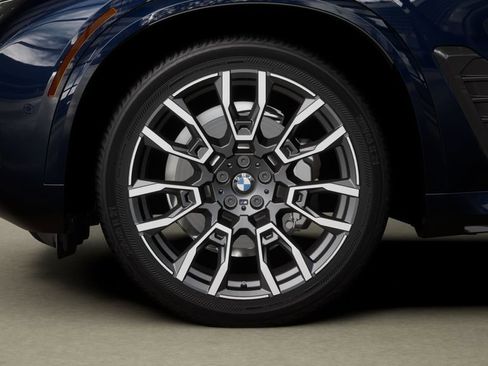 Used 2026 BMW X5 xDrive40i w/ M Sport Package image 32