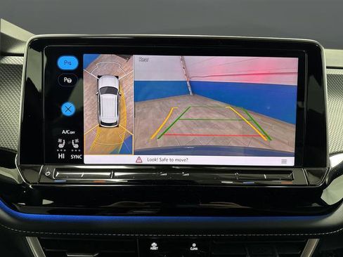 Used 2024 Volkswagen Atlas Cross Sport SEL Premium R-Line image 11