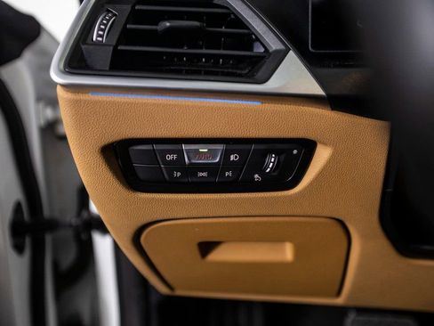 Used 2022 BMW i4 eDrive40 w/ Premium Package image 28