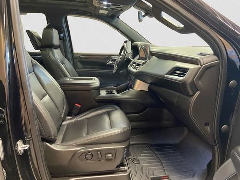 Used 2021 Chevrolet Tahoe Z71 w/ Luxury Package image 16