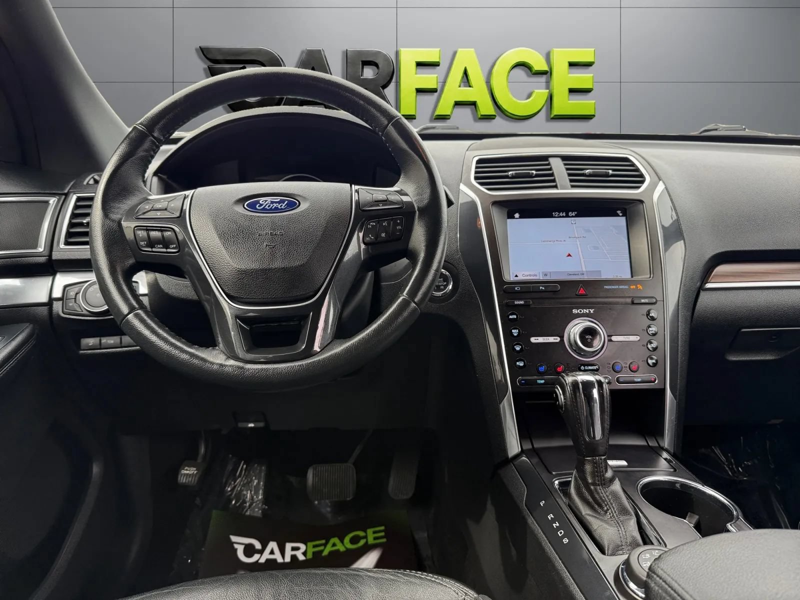 Used 2019 Ford Explorer Limited w/ Class III Trailer Tow Package AWD/4WD image 23