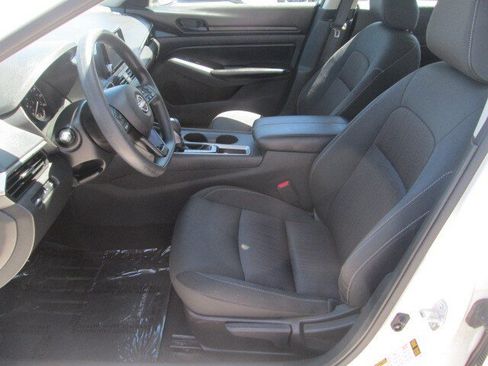 Used 2023 Nissan Altima 2.5 S FWD image 10