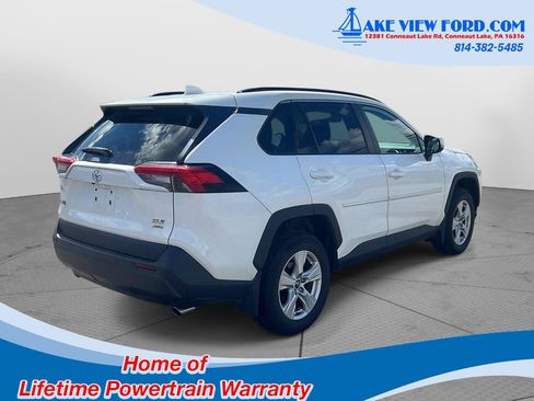 Used 2021 Toyota RAV4 XLE AWD/4WD image 6