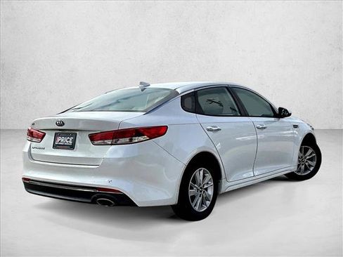 Used 2016 Kia Optima LX FWD image 2
