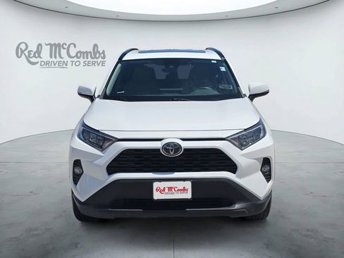 Used 2020 Toyota RAV4 XLE Premium FWD image 8