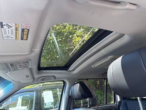 Used 2012 Honda Pilot Touring image 26