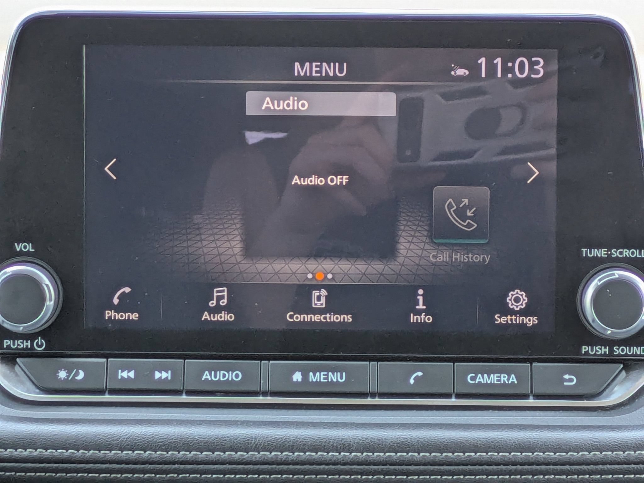 Certified 2025 Nissan Rogue SV FWD image 19