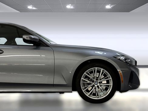 Certified 2023 BMW 330i Sedan w/ Convenience Package image 34