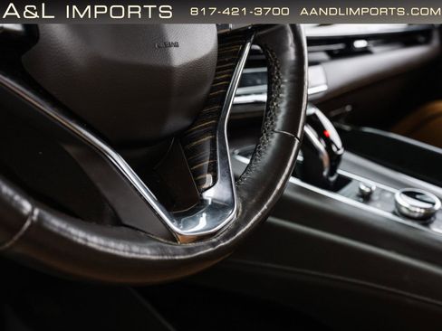 Used 2022 Cadillac Escalade Premium Luxury w/ Performance Package image 42