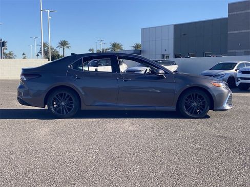 Used 2021 Toyota Camry XLE image 26