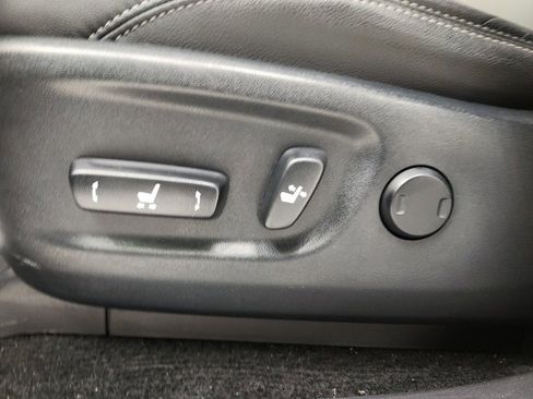 Used 2022 Toyota 4Runner SR5 Premium image 14