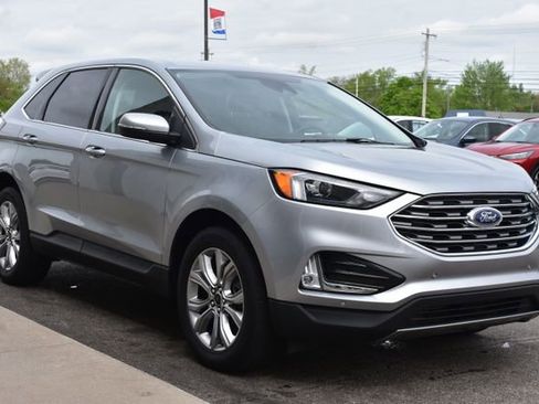 Used 2024 Ford Edge Titanium AWD/4WD image 11