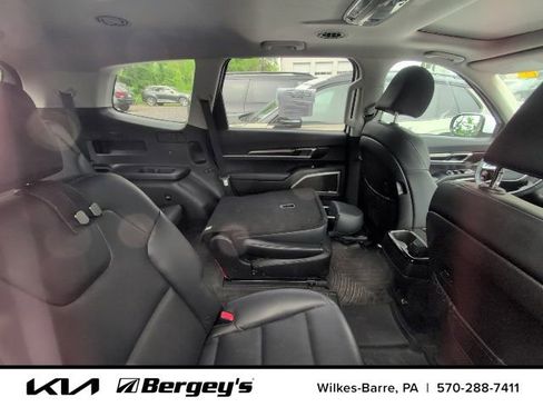 Certified 2023 Kia Telluride S w/ S Sunroof Package AWD/4WD image 8