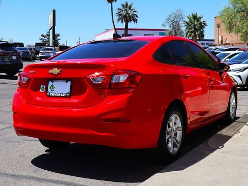 Used 2019 Chevrolet Cruze LS w/ LS Convenience Package FWD image 13