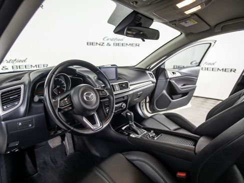 Used 2018 MAZDA MAZDA3 Touring FWD image 20