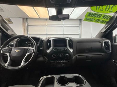 Used 2020 Chevrolet Silverado 1500 LT w/ Convenience Package AWD/4WD image 4