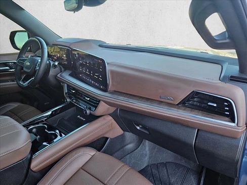 Used 2026 Chevrolet Tahoe High Country image 26