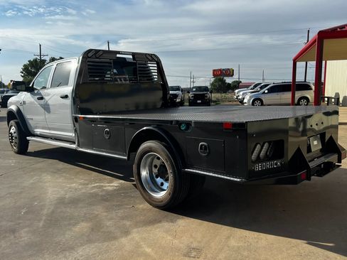 Used 2019 RAM 5500 Tradesman w/ Ambulance Prep Group RWD image 4