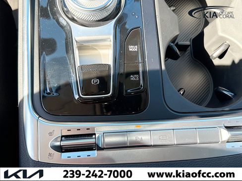 New 2026 Kia Carnival SX image 32