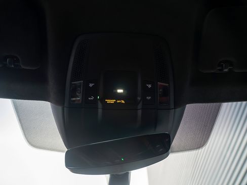 Certified 2023 Porsche Taycan GTS image 11