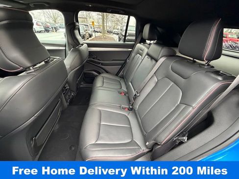 Used 2025 Jeep Wagoneer S Launch Edition image 17