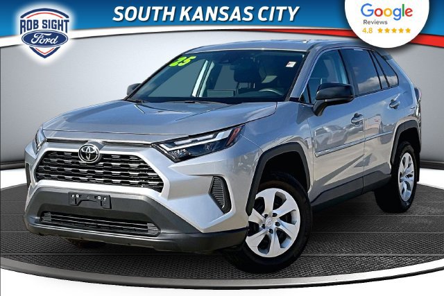 Used 2025 Toyota RAV4 LE AWD/4WD image 1