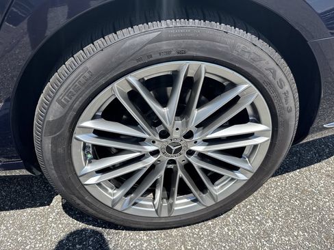 Used 2017 Mercedes-Benz E 300 image 10
