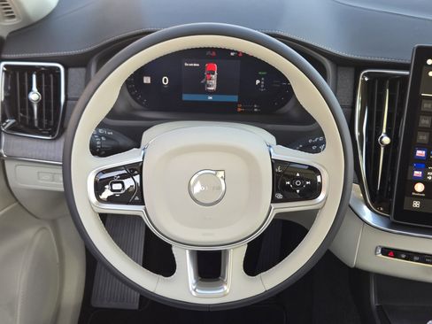 New 2026 Volvo XC90 T8 Ultra image 28