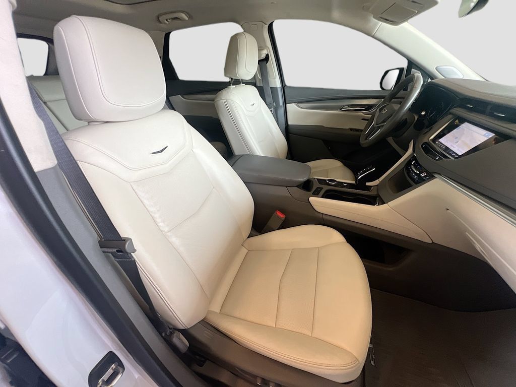 Used 2023 Cadillac XT5 Premium Luxury FWD image 29