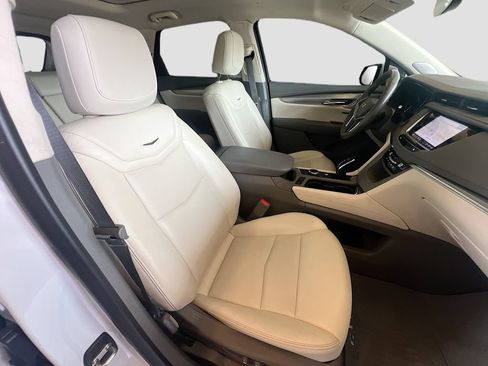 Used 2023 Cadillac XT5 Premium Luxury FWD image 29