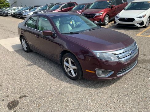 Used 2011 Ford Fusion SEL FWD image 3
