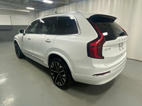 Used 2025 Volvo XC90 B6 Plus AWD/4WD image 2