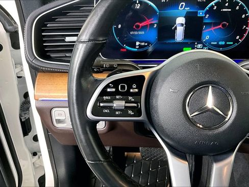 Used 2022 Mercedes-Benz GLS 450 4MATIC image 18