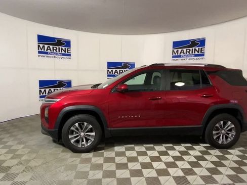 Used 2025 Chevrolet Equinox LT w/ Convenience Package II FWD image 7