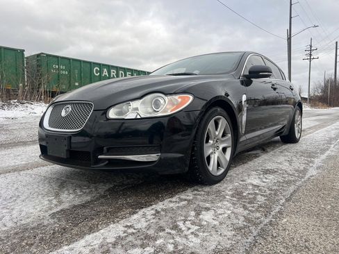 Used 2010 Jaguar XF Luxury image 3
