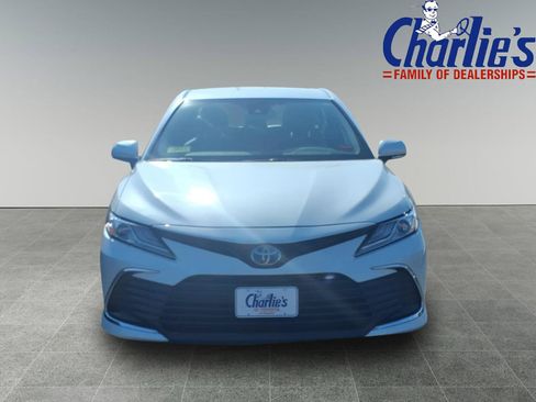 Used 2021 Toyota Camry XLE FWD image 2