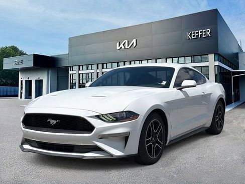 Used 2020 Ford Mustang Coupe w/ Equipment Group 101A RWD image 4
