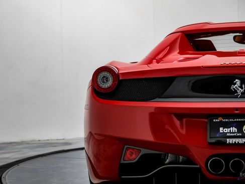 Used 2013 Ferrari 458 Spider 1,600 Original Miles image 18
