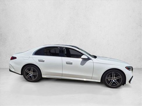 Used 2026 Mercedes-Benz E 350 4MATIC Sedan image 4