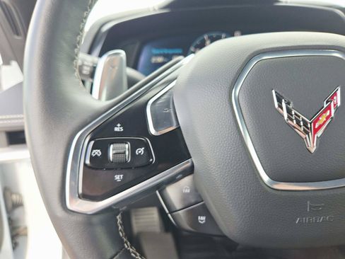 Used 2022 Chevrolet Corvette Stingray Preferred Cpe w/ Engine Appearance Package RWD image 19