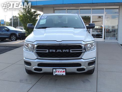 Used 2024 RAM 1500 Big Horn AWD/4WD image 9