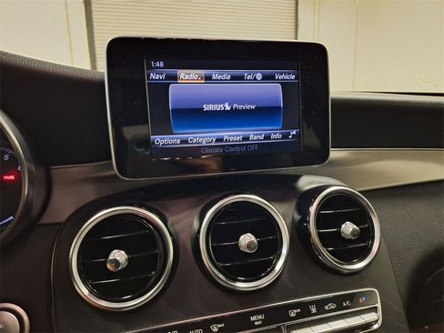 Used 2019 Mercedes-Benz GLC 350e 4MATIC image 15