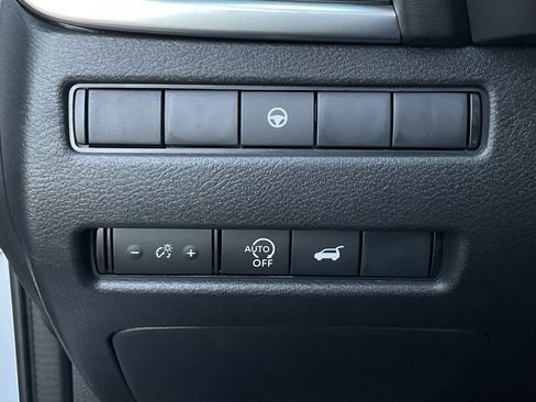 New 2025 Nissan Rogue SV w/ SV Premium Package image 27