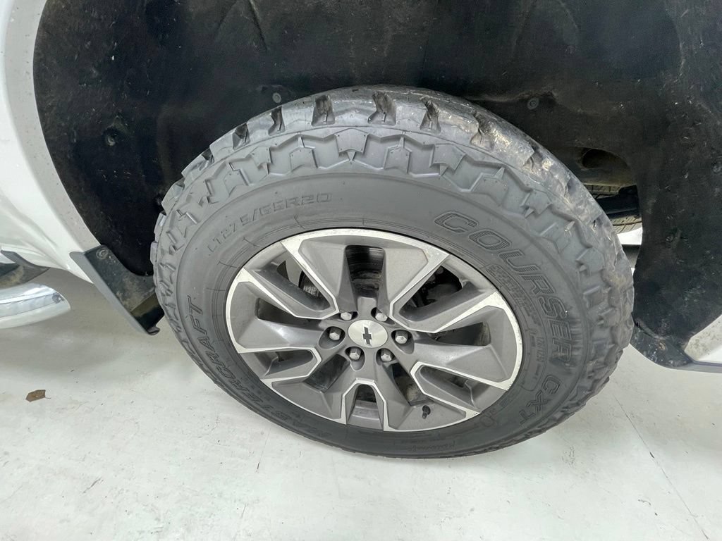 Used 2019 Chevrolet Silverado 1500 RST AWD/4WD image 11