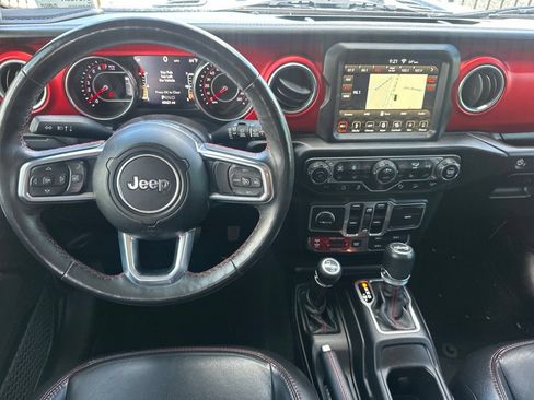 Used 2018 Jeep Wrangler Unlimited Rubicon AWD/4WD image 16