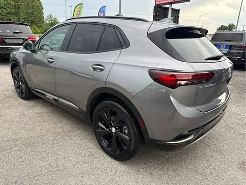 Used 2021 Buick Envision Essence w/ Technology Package I FWD image 3