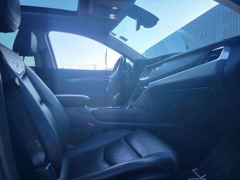 Used 2019 Cadillac XT5 Luxury w/ LPO, Black Ice Package image 12