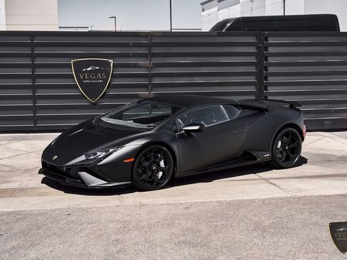 Used 2023 Lamborghini Huracan Tecnica RWD image 5