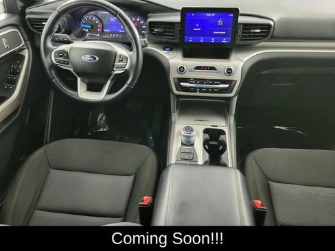 Used 2023 Ford Explorer XLT image 34