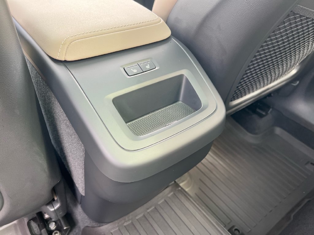 Certified 2026 Volvo XC60 B5 Plus AWD/4WD image 24